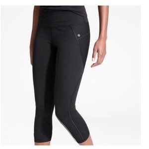 Athleta Women's Stealth Trucool Black Capri Laser Cut Leggings Size S